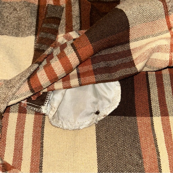 Distortion brown and tan plaid flannel shirt size M pockets - Picture 8 of 8